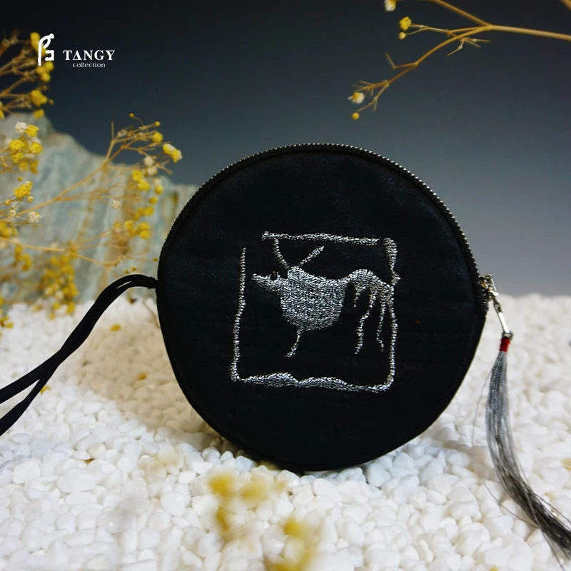 TANGY/天意精品新品生肖特辑莨绸刺绣挂件包CL203430