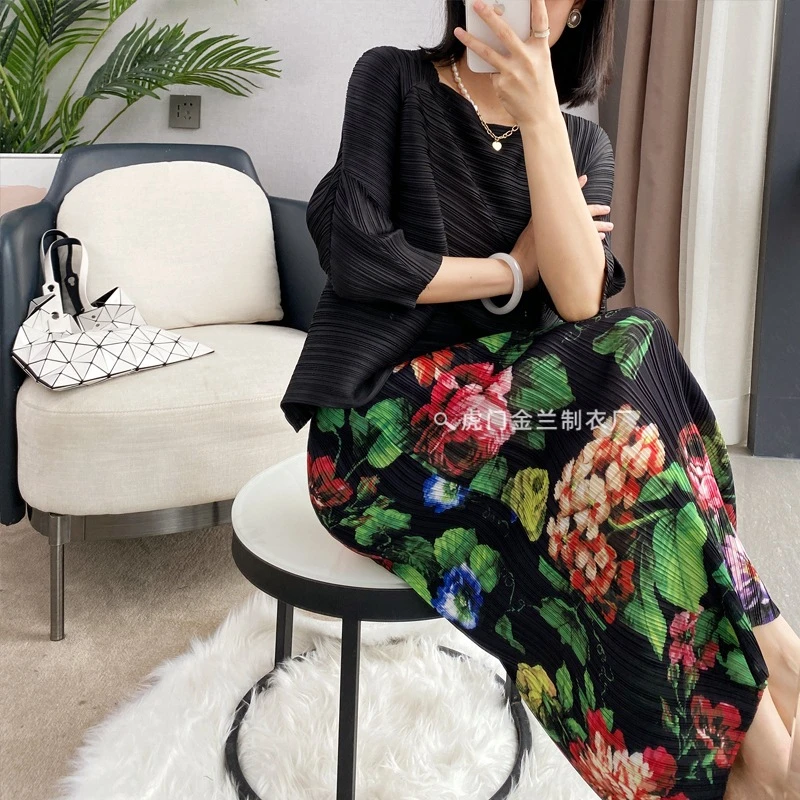 2025春夏新款褶皱裙子2024三宅夏新款港风复古印花半身裙风琴褶半