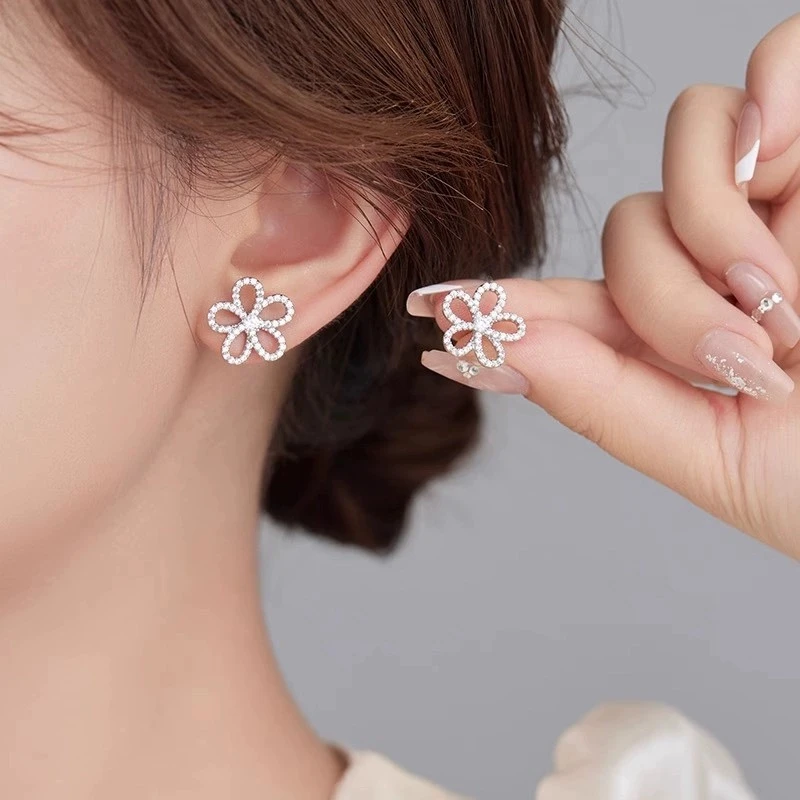 铜合金耳饰 百搭花朵耳钉新款精致时尚气质短发耳饰耳环F3033
