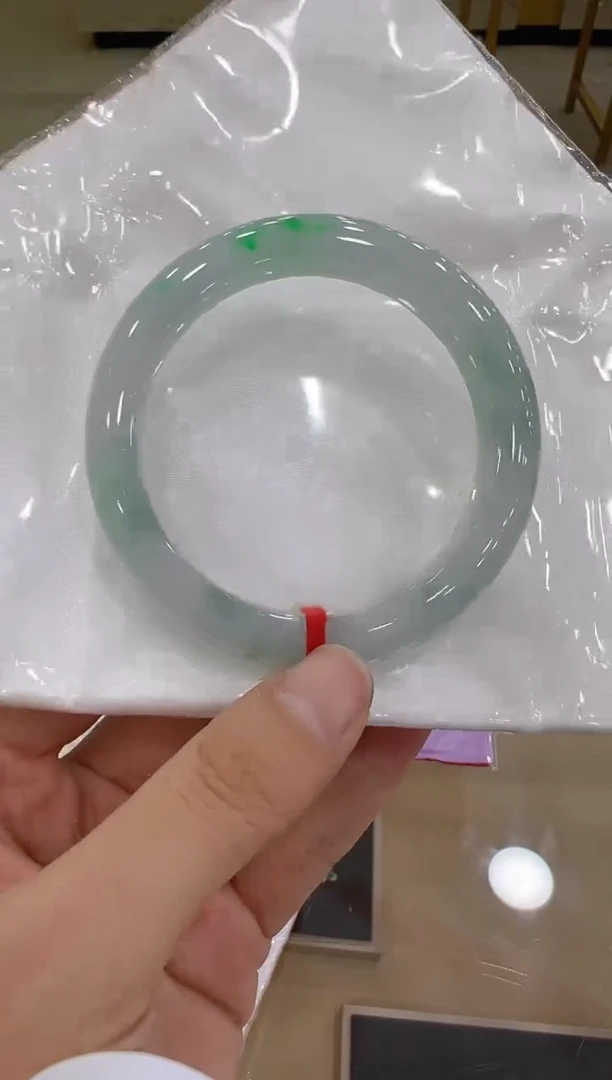 【闪购商品】翡翠手镯未镶嵌多样性团购发一件