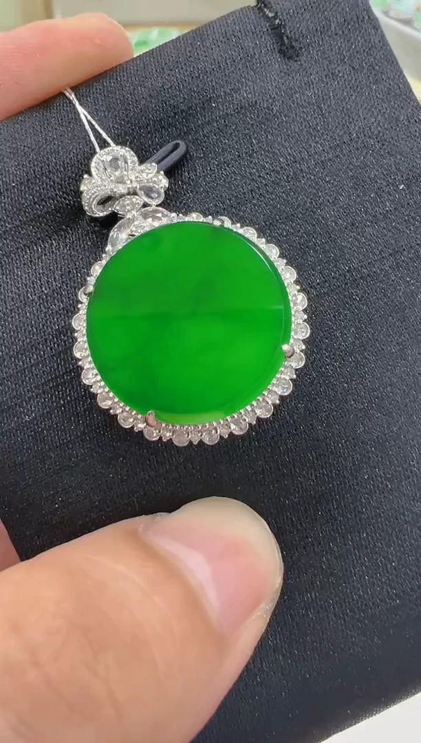 【闪购商品】翡翠吊坠(不含链)18K金镶嵌多样性团购发一件