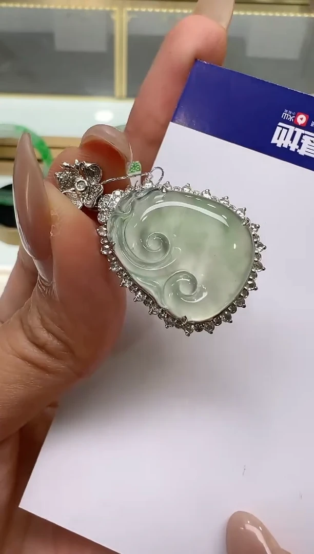 【闪购商品】翡翠吊坠(不含链)18K金镶嵌团购多样性发货拍一付一
