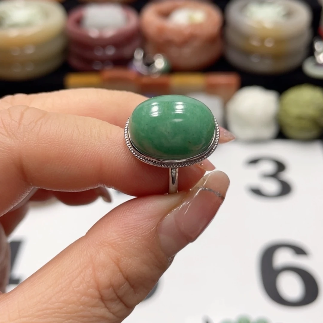 【闪购商品】石英质玉手镯未镶嵌