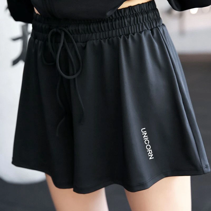 大码运动休闲短裤女外穿夏季速干跑步健身女士超薄遮肉瑜伽裤