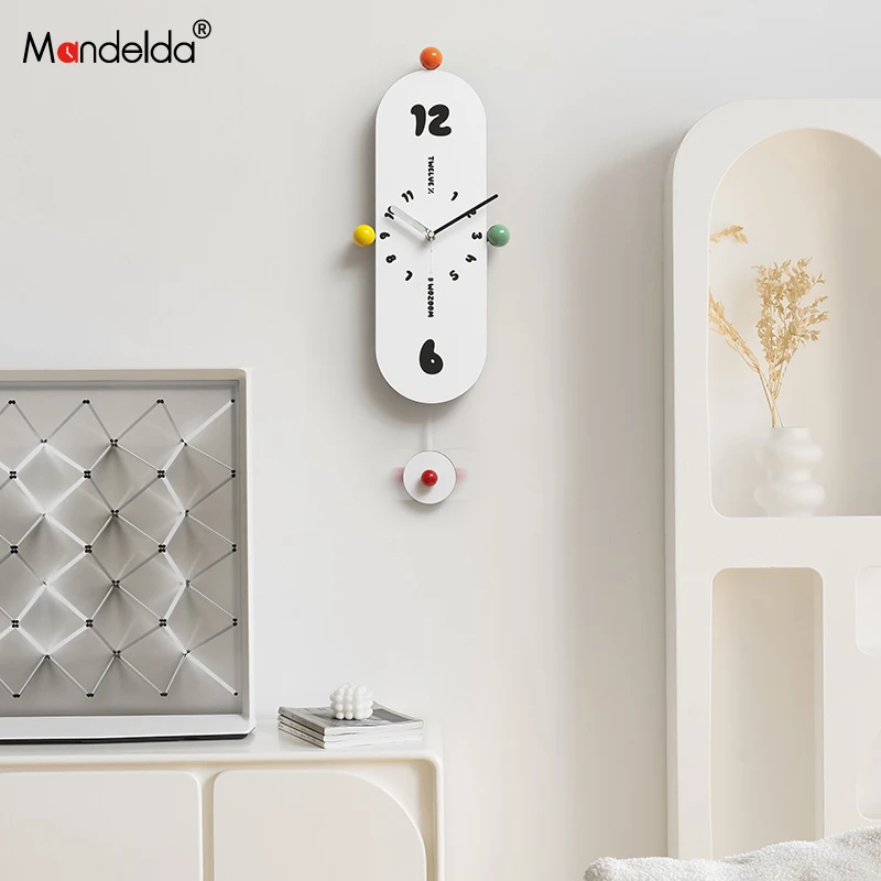 Mandelda免打孔奶油风简约挂钟客厅2025新款时钟挂墙家用装饰钟表