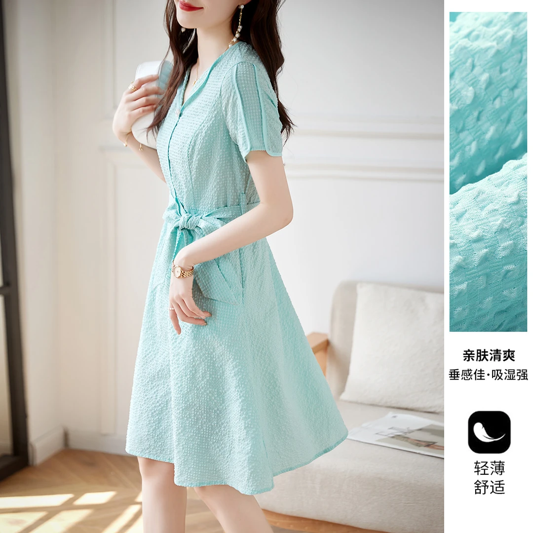 尚静时尚休闲减龄肌理感连衣裙2025夏季新款简约小翻领裙子女气质