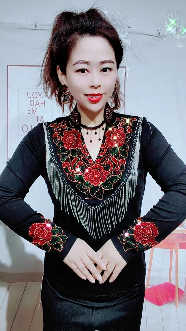 新款时尚6657流苏不加绒大码中老年长袖打底衫（单件上衣）百搭