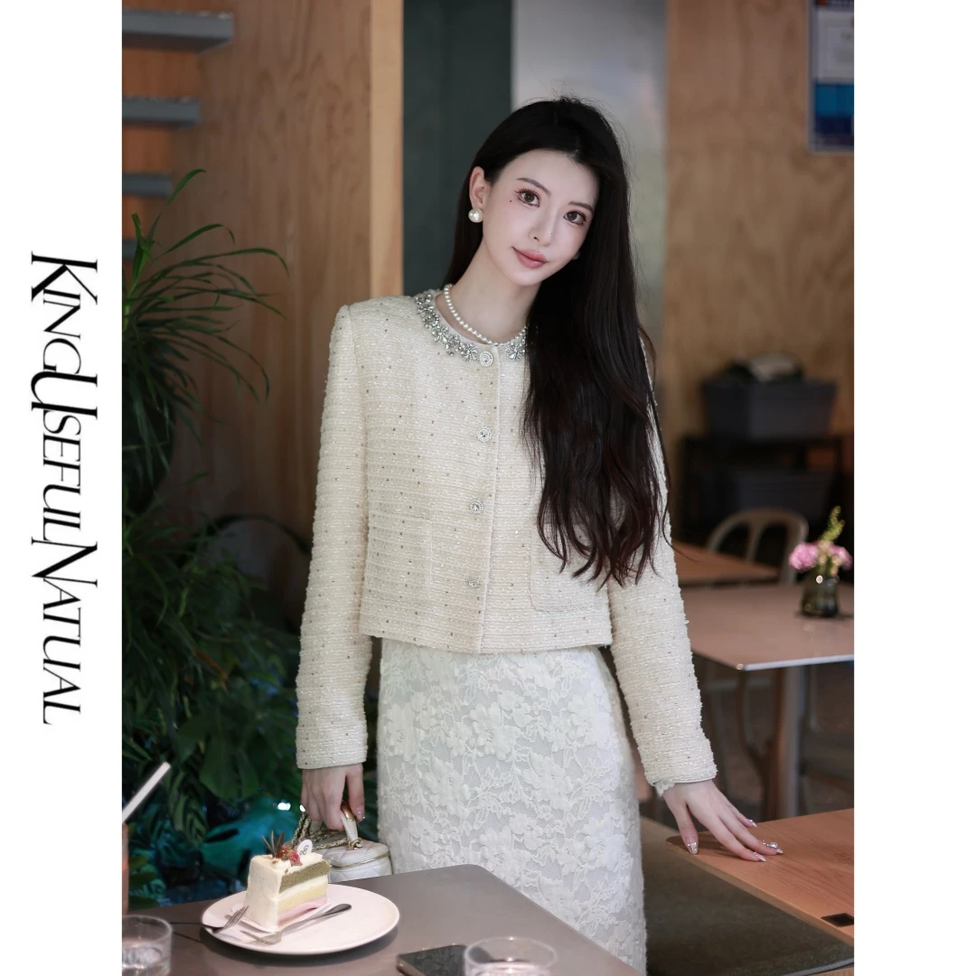 KUN【暮光星辰】鲁本斯小香 独特编织肌理精致钻扣圆领小香上衣