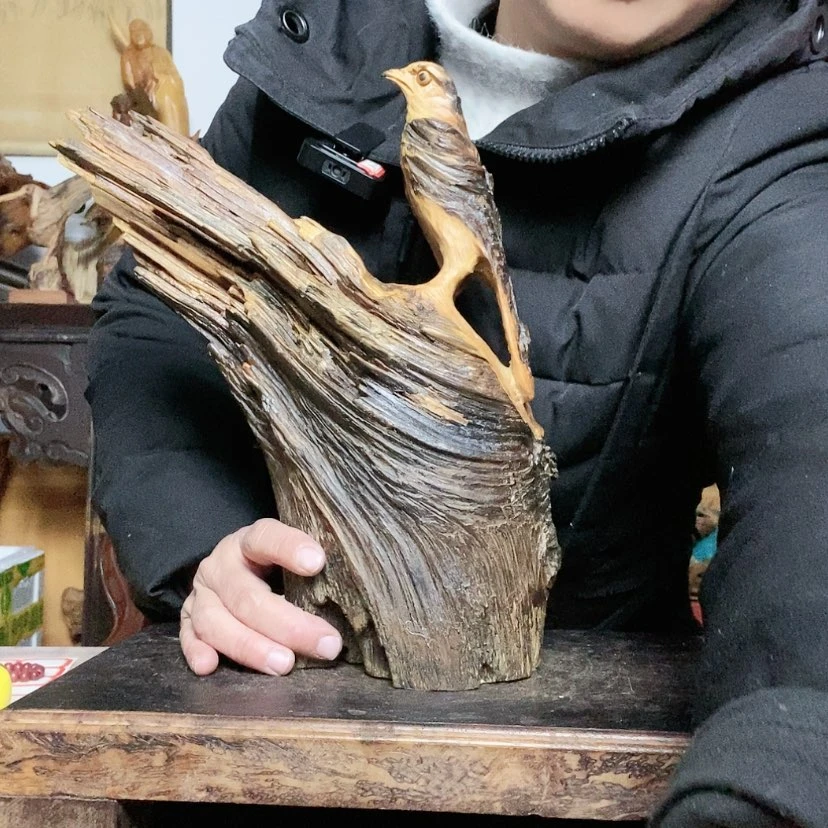 【闪购商品】琥珀木根雕知**言