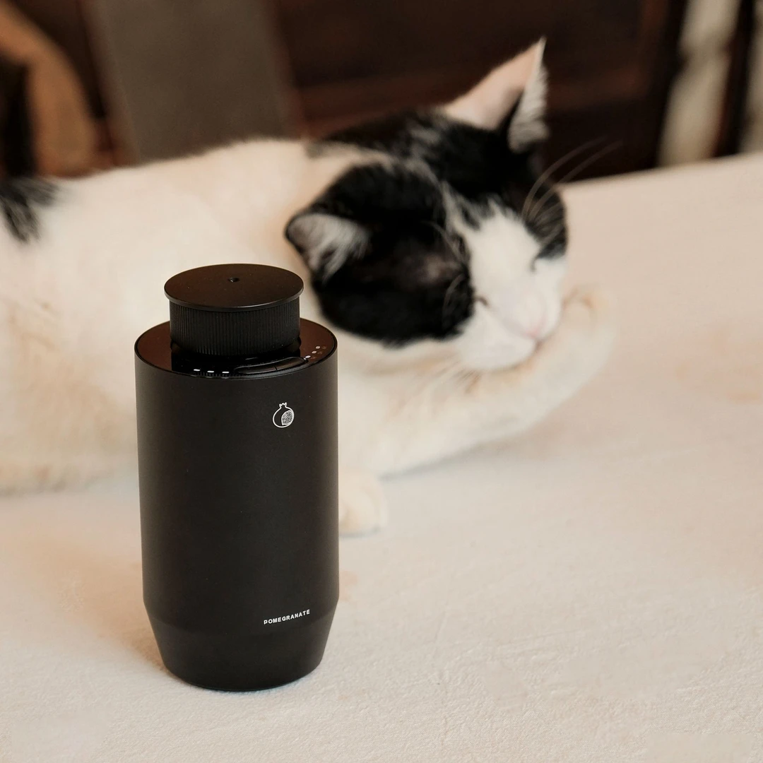 香薰扩散器（高14.2cm,宽7cm,）（续航时间1档60时，2档23时，3档15时）