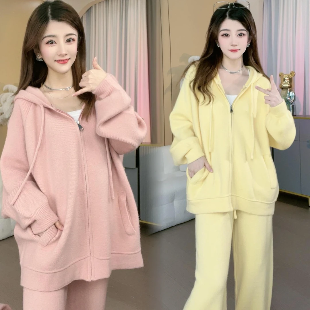 2025孕妇秋冬软糯亲肤拉链时尚毛衣连帽休闲款时尚套装＋棉衣马甲