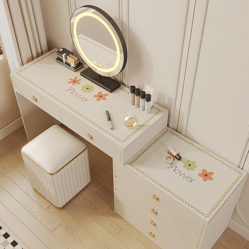 桌垫轻奢高级感桌布免洗防水防油垫子防烫隔热美甲化妆桌面保护垫