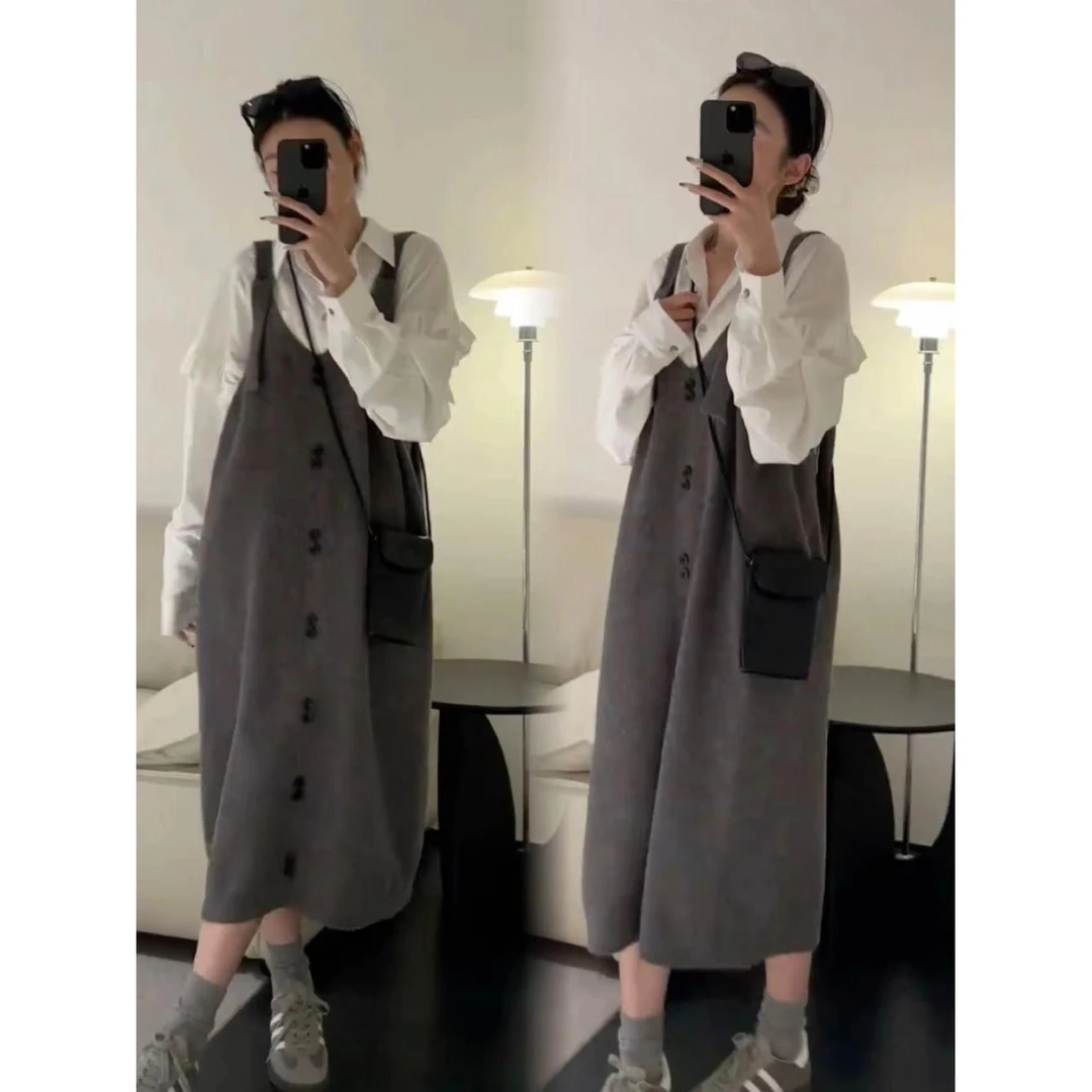 时尚韩版~孕妇秋装新款套装韩版针织毛衣宽松背带裙+白色衬衫两件