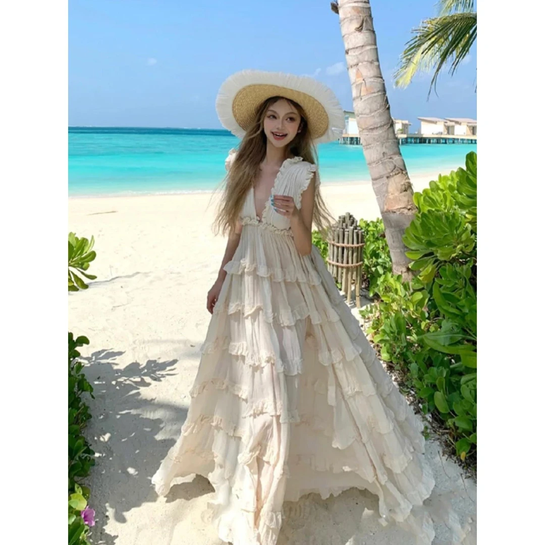 泰兰德夏天海边度假氛围感重工V领收腰蛋糕裙性感露背长款连衣裙