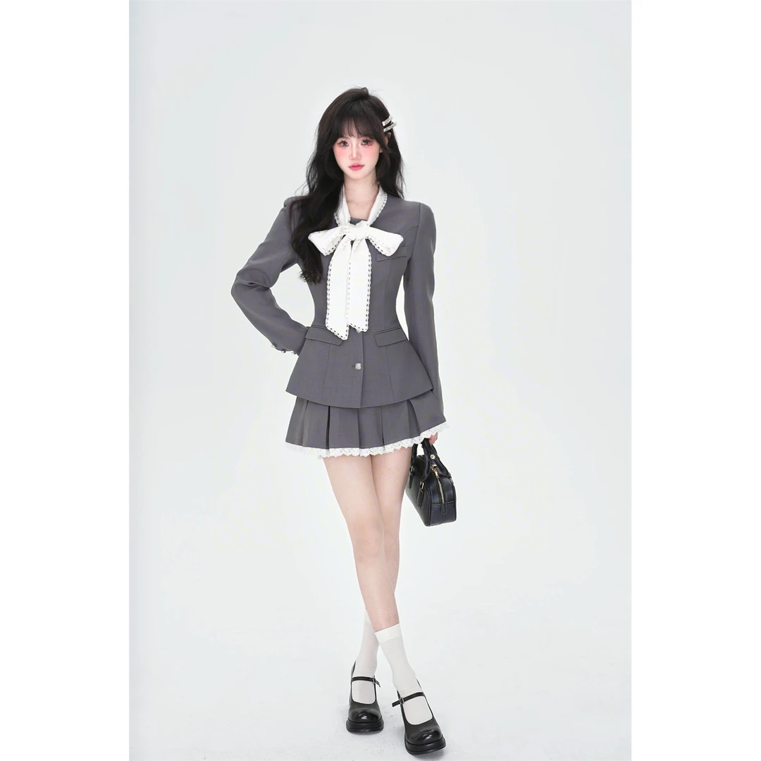 越韩小鱼 归国千金 学院千金风灰色蕾丝拼接蝴蝶结收腰西装套装