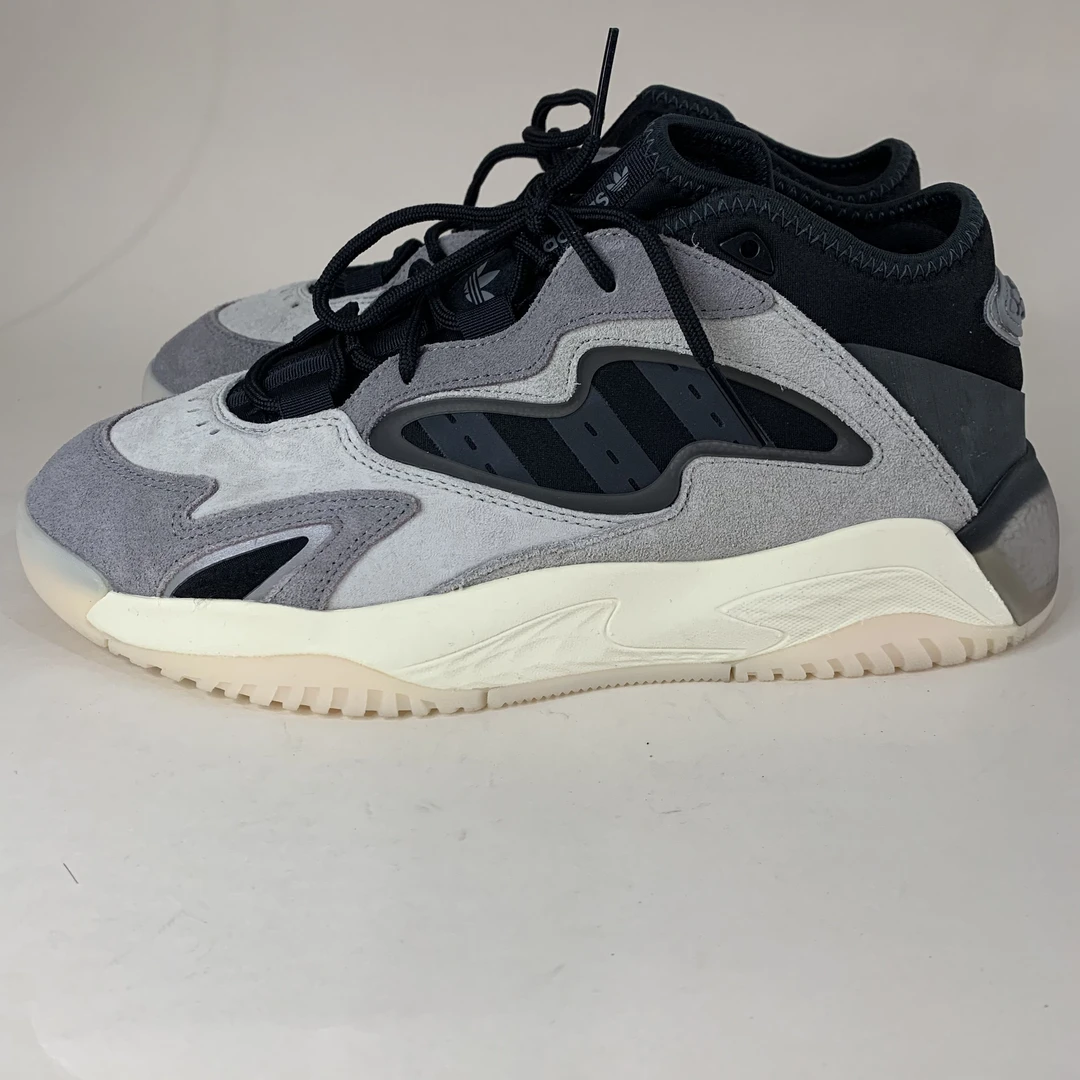 44.5码95新adidas 阿迪达斯轻便耐磨 防滑减震 休闲鞋运动鞋