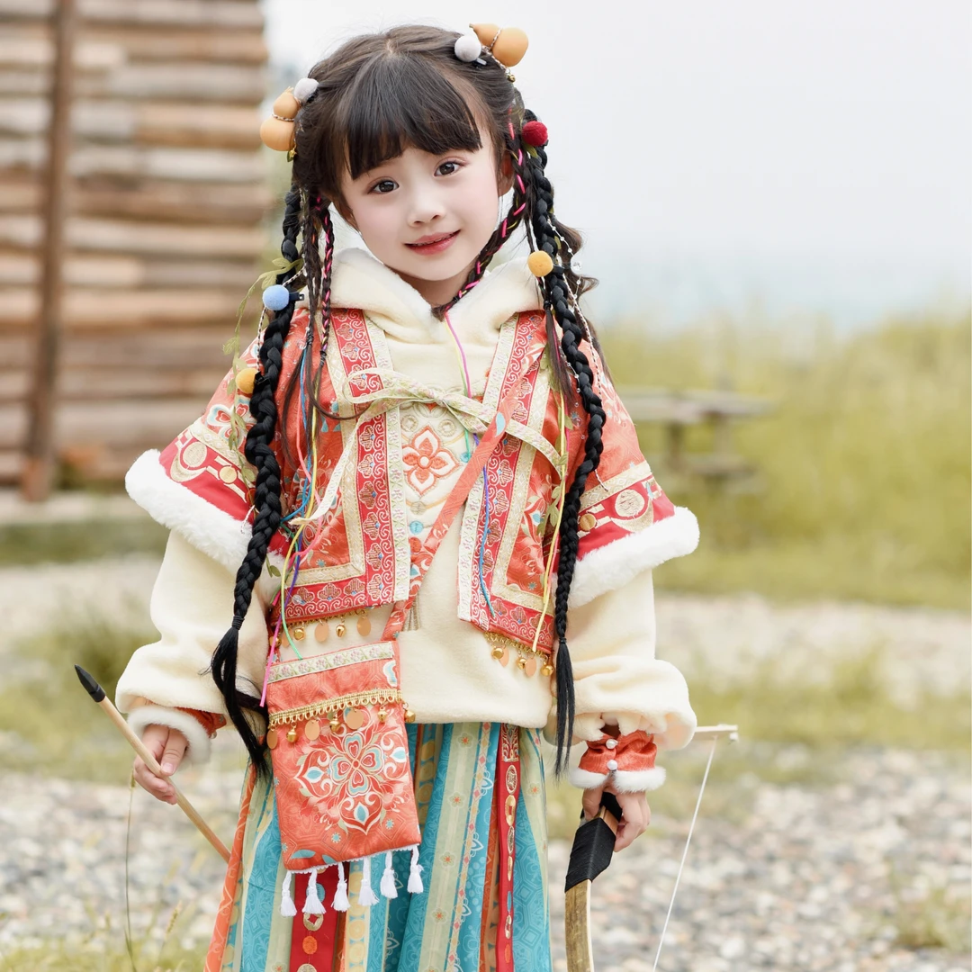 冬款福宝女童汉服加厚卫衣拜年服套装2024新款汉元素中国民族风