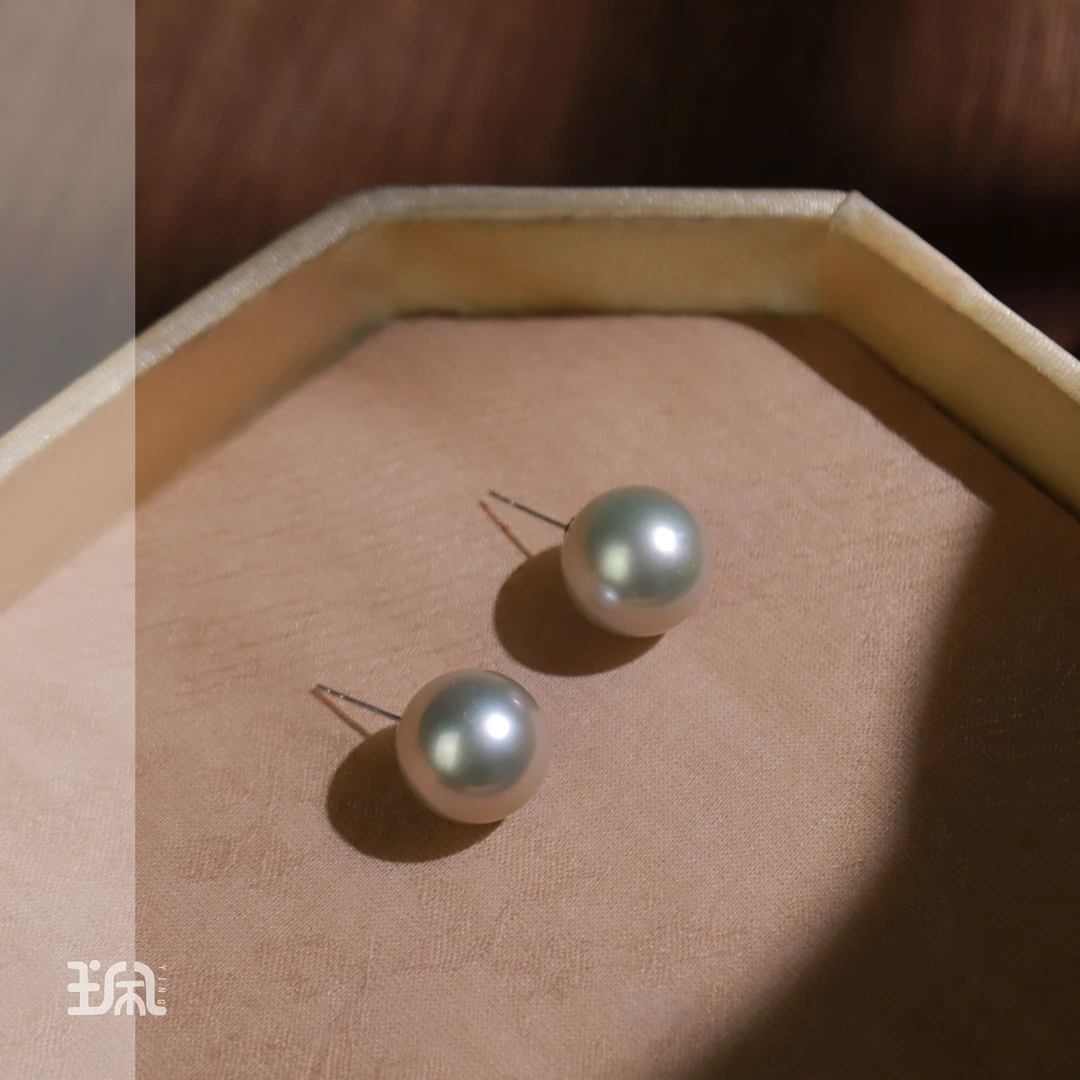 妍波|海水珍珠*耳钉*18K金镶嵌QXA24041530多样性发其一