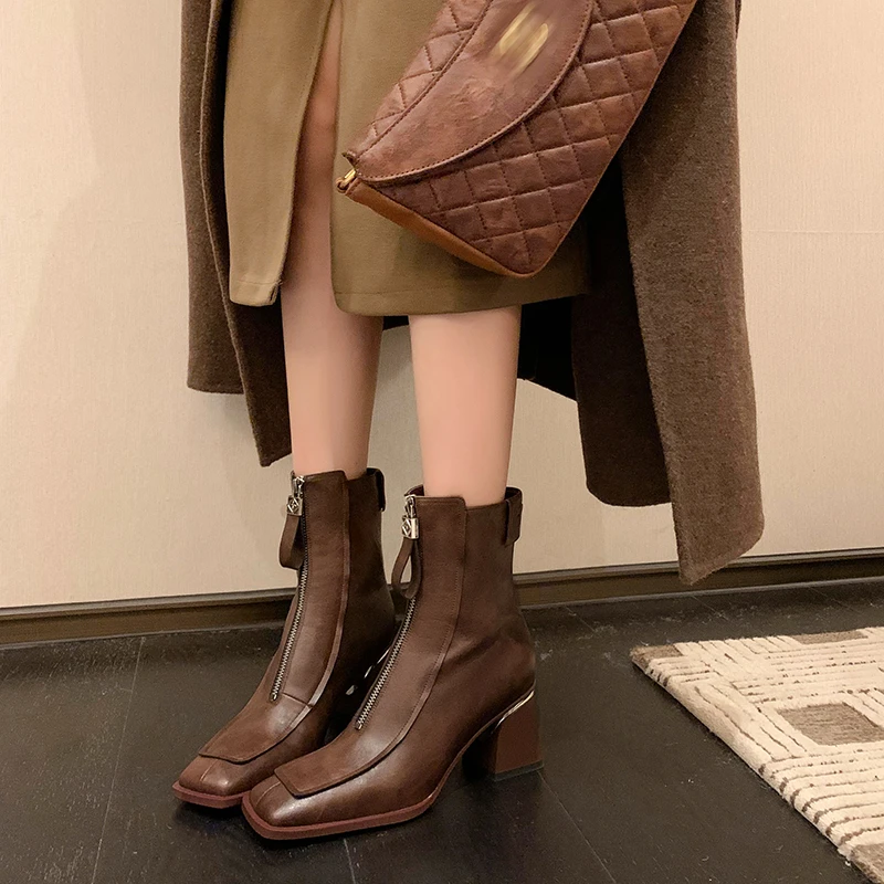 范戈希牛皮5CM时尚百搭棕色粗跟厚底方头秋冬瘦瘦靴子弹力买1赠3