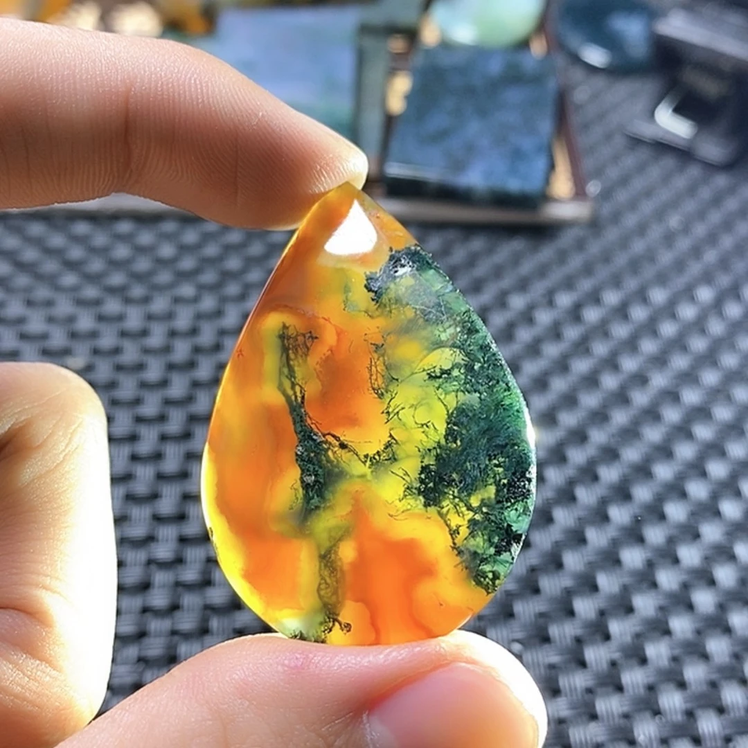 【闪购商品】玛瑙/玉髓颈饰未镶嵌q****r