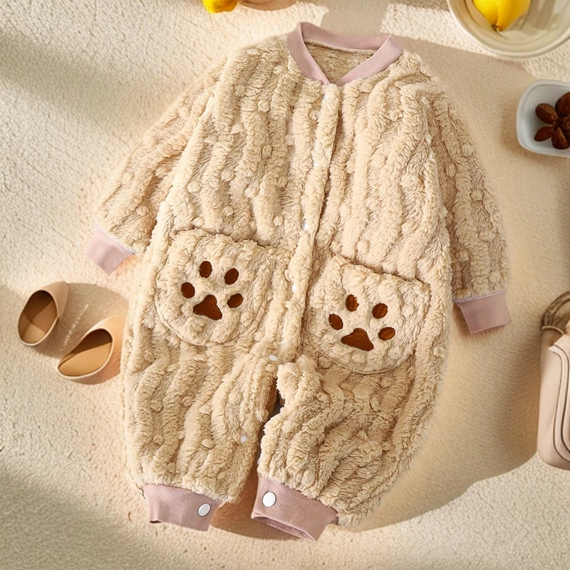 婴儿连体衣加绒加厚秋冬款男女宝宝封挡保暖哈衣外出服新生儿爬服