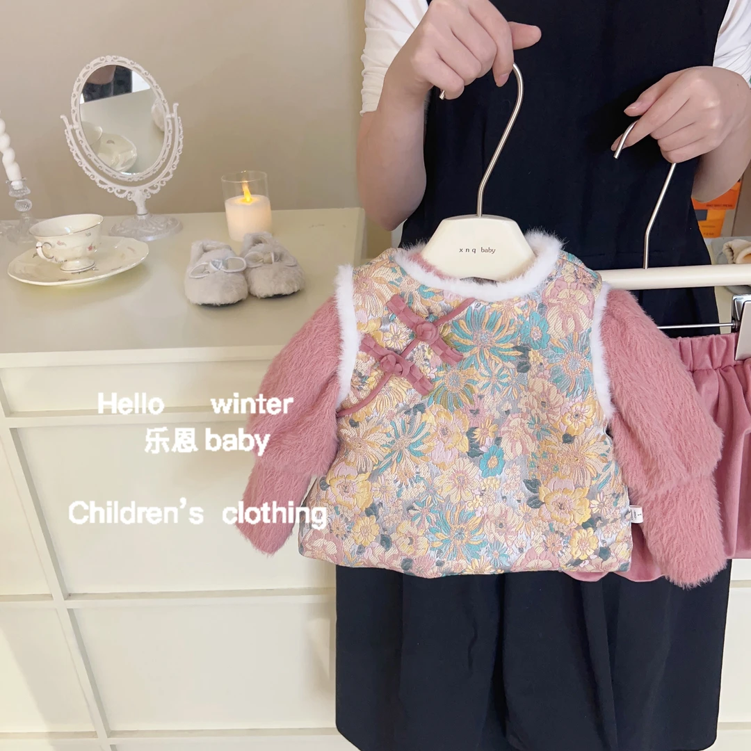 现现女童2023宝宝手工盘扣立体刺绣夹棉旗袍马甲花苞裙套装厚