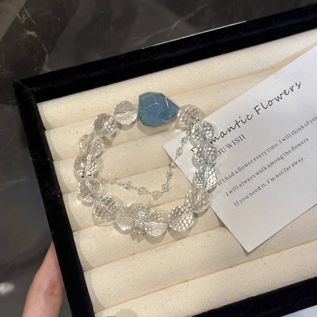 A615 〈海岛看月〉海蓝宝手串