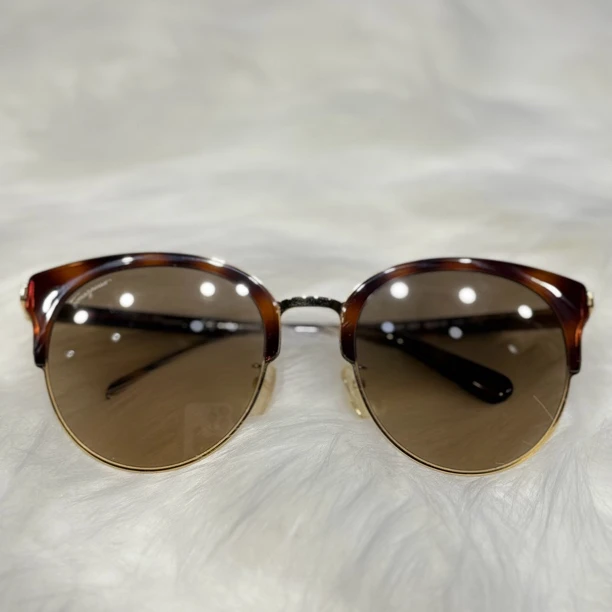 FERRAGAMO菲拉格慕 玳瑁色墨镜 女款 公价3K