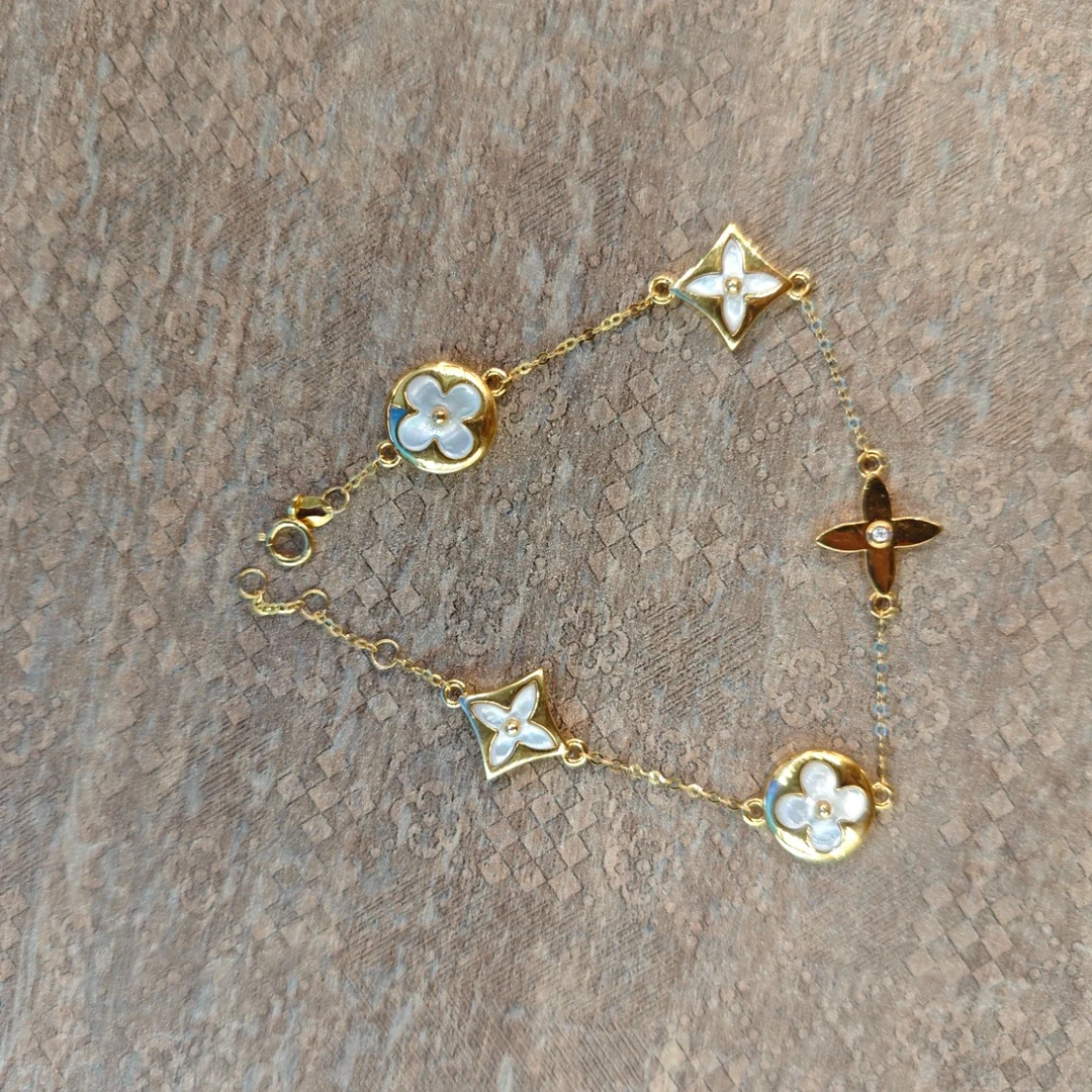 【旺旺专享】18k金老花手链 轻奢时尚  k8066