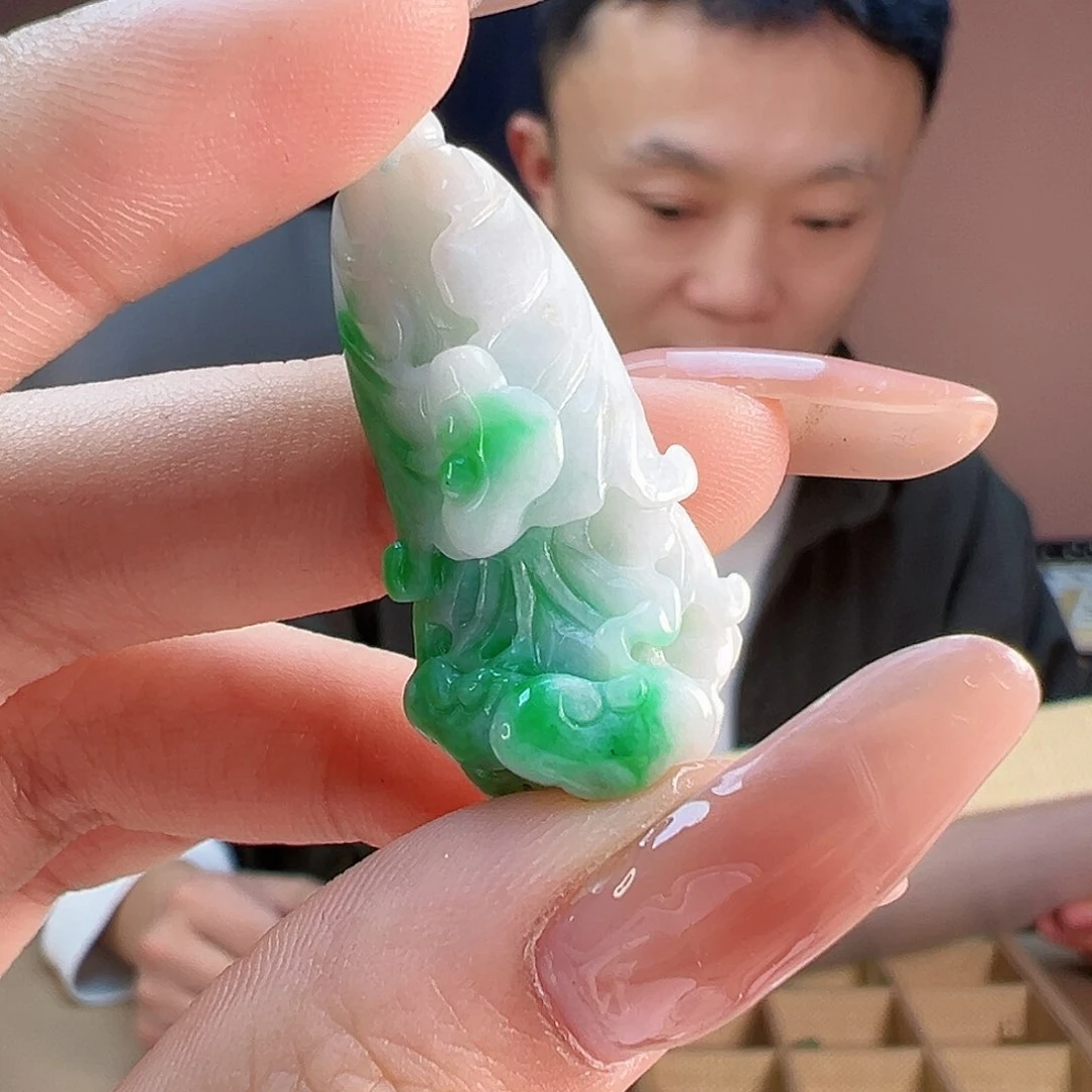 翡翠吊坠(不含链)未镶嵌赠扣头