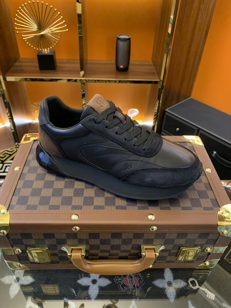 551-22（有单鞋有棉鞋）男鞋尚百搭潮流休闲磨砂牛皮搭配纯牛皮制作