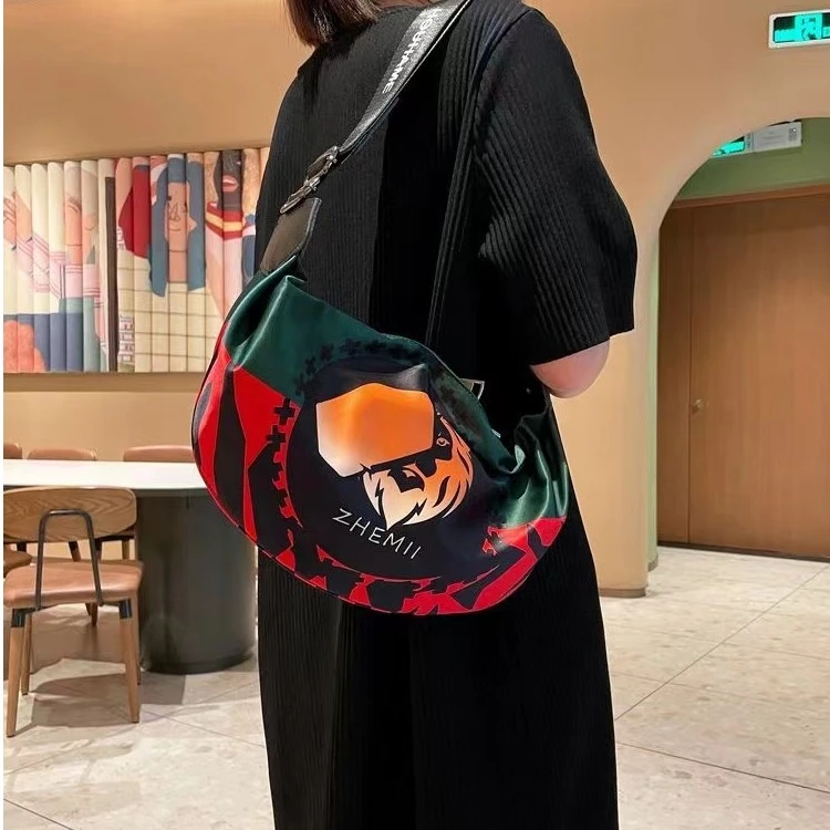 南韩丝单肩包女包印花休闲斜挎包夏季小包韩版潮包网红饺子包挎包