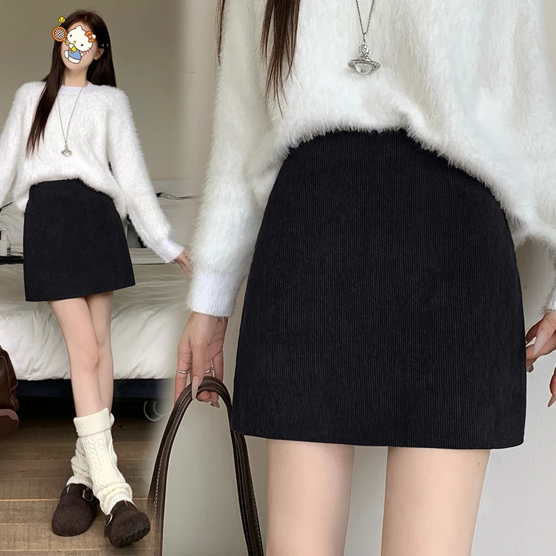 咖色灯芯绒a字半身裙女2024年秋冬新款复古百搭高腰显瘦包臀短裙