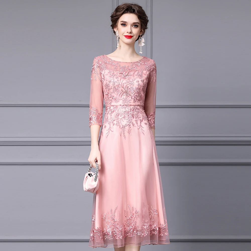 枝荔粉色高定连衣裙2025新款钉钻刺绣网纱拼接连衣裙秋季2025新款