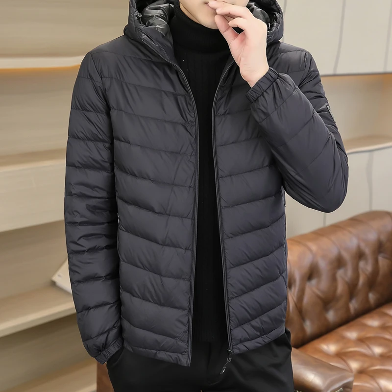 羽绒服男士冬季2023新款纯色简约轻薄款内胆防寒连帽外套