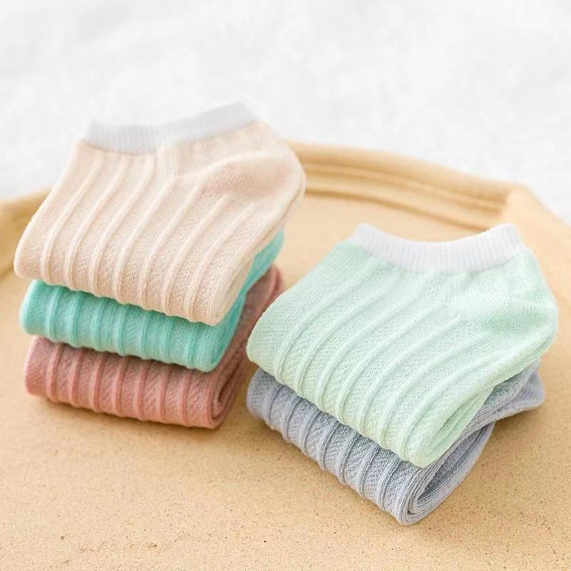 短袜一双  颜色随机  粉丝福利