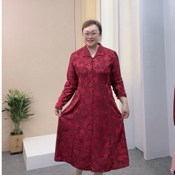 90-240斤翻领单排扣口袋纯色返潮复古气质款秋季新款连衣裙