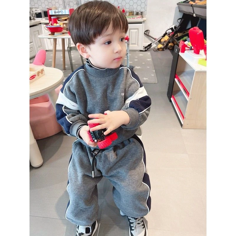 敲帅气~男童2024冬款加绒加厚运动套装中小童宝宝洋气外穿两件套