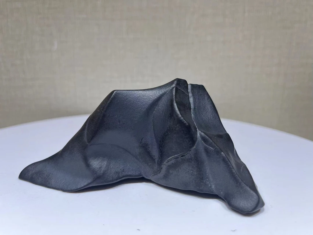 青铜皮盆景石观赏石