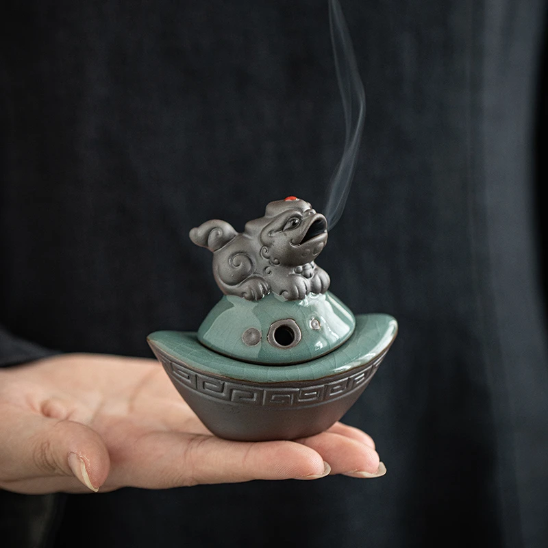 国风招财小貔貅迷你香炉家用室内小香薰炉茶道熏香小号盘香炉摆件