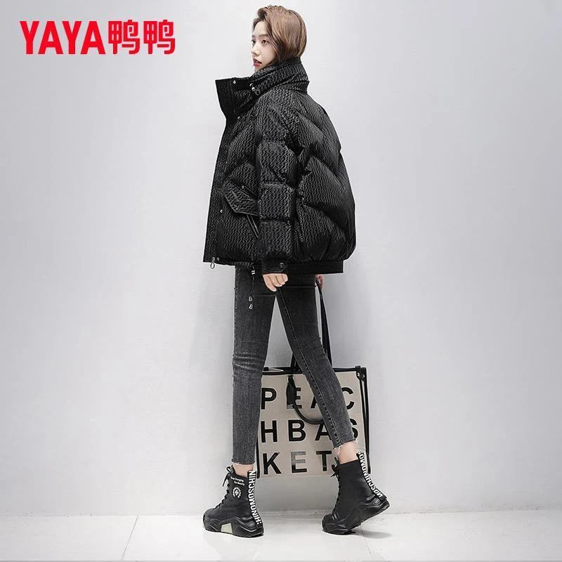 YAYA/鸭鸭短款羽绒服女款小个子2022年新款白鸭绒面包服冬季外套