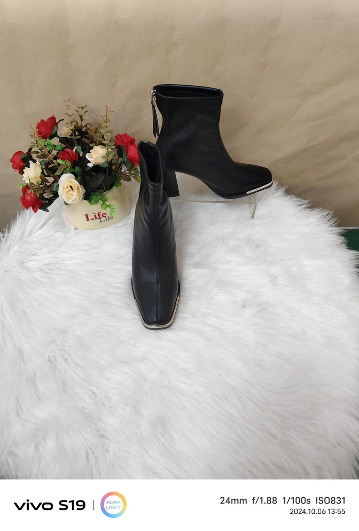 233778时尚粗跟新款加绒短靴F