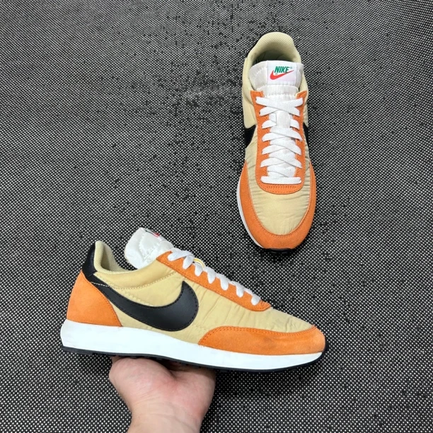 Nike air max tailwind 橙/40码/二手/无盒/复古休闲鞋/市价999