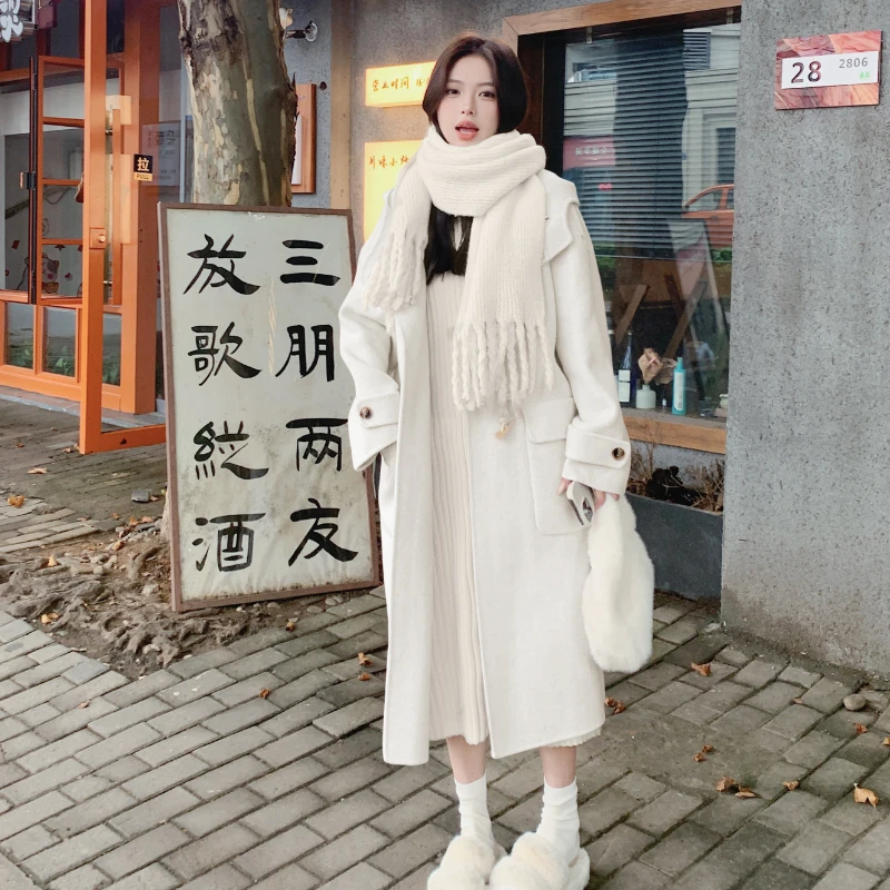 粉色减龄双面羊毛大衣女中长款秋冬季2023新款牛角扣连帽毛呢外套