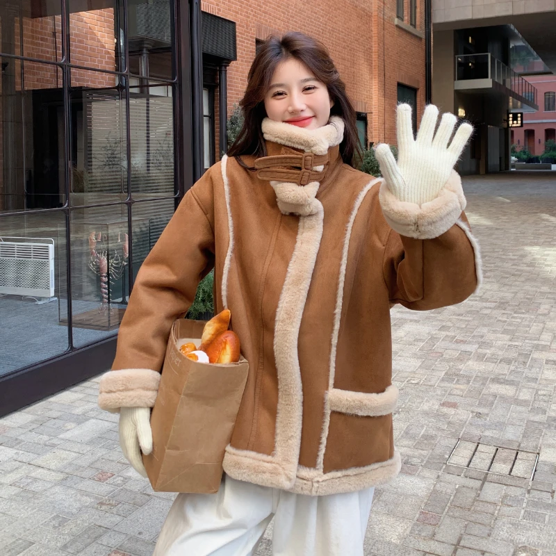 卡其色保暖外套女2023新款冬季加厚加绒韩版宽松皮毛一体机车服