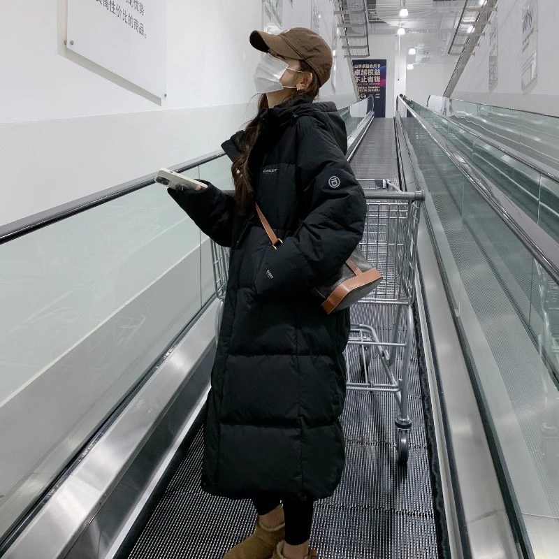 黑色长款羽绒服女冬季2025炸街90白鸭绒高级感今年流行面包服外套