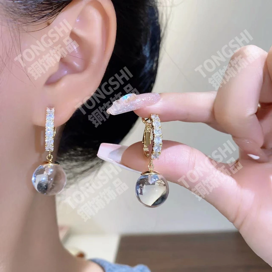 铜合金合成锆石耳饰 耳环女气质时尚轻奢2024新款百搭耳饰