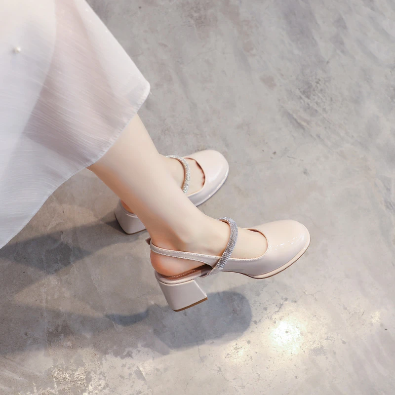爆款包头玛丽珍粗跟凉鞋2025夏季新款法式仙女风圆头中高跟鞋女