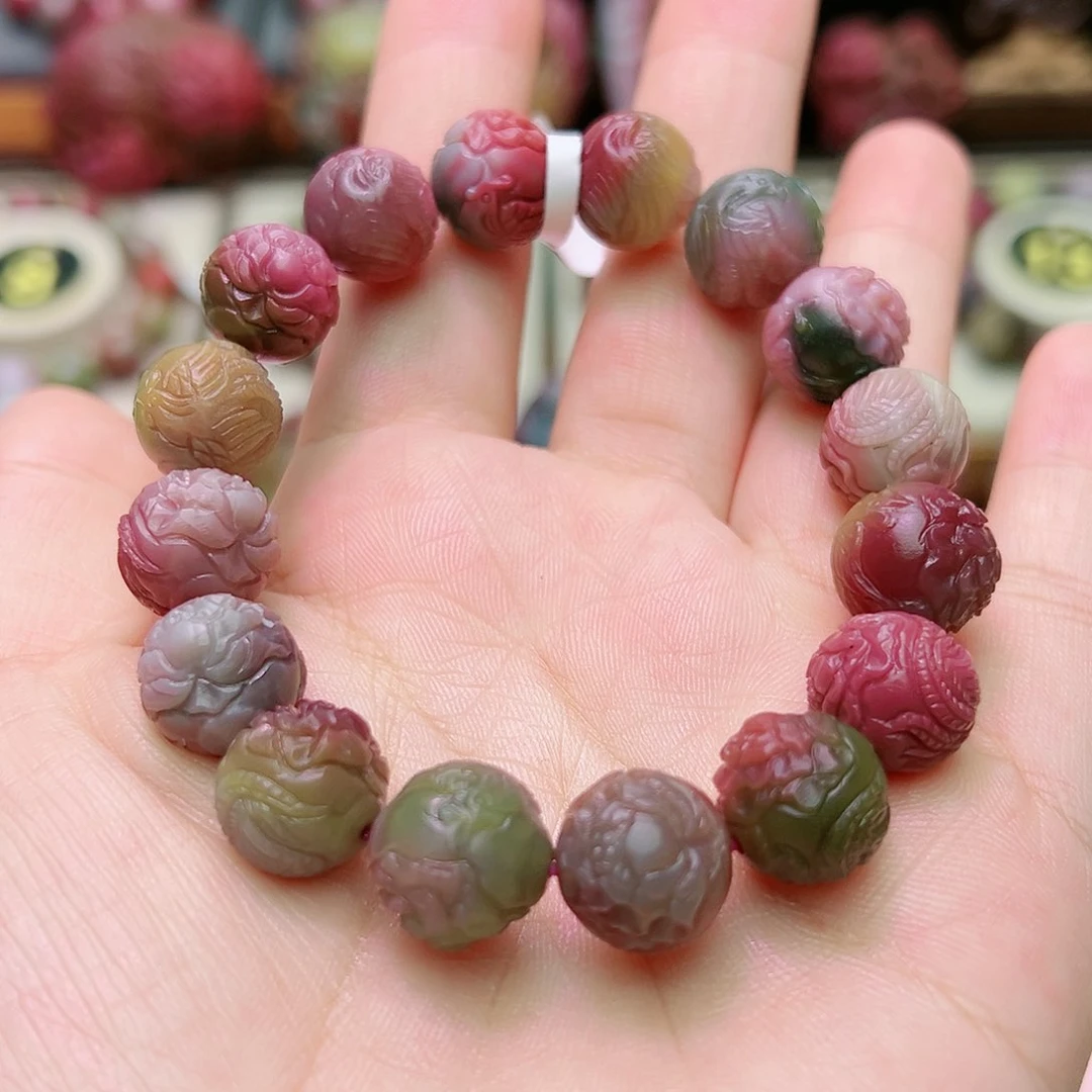 石英质玉定制未镶嵌笑****?盐源