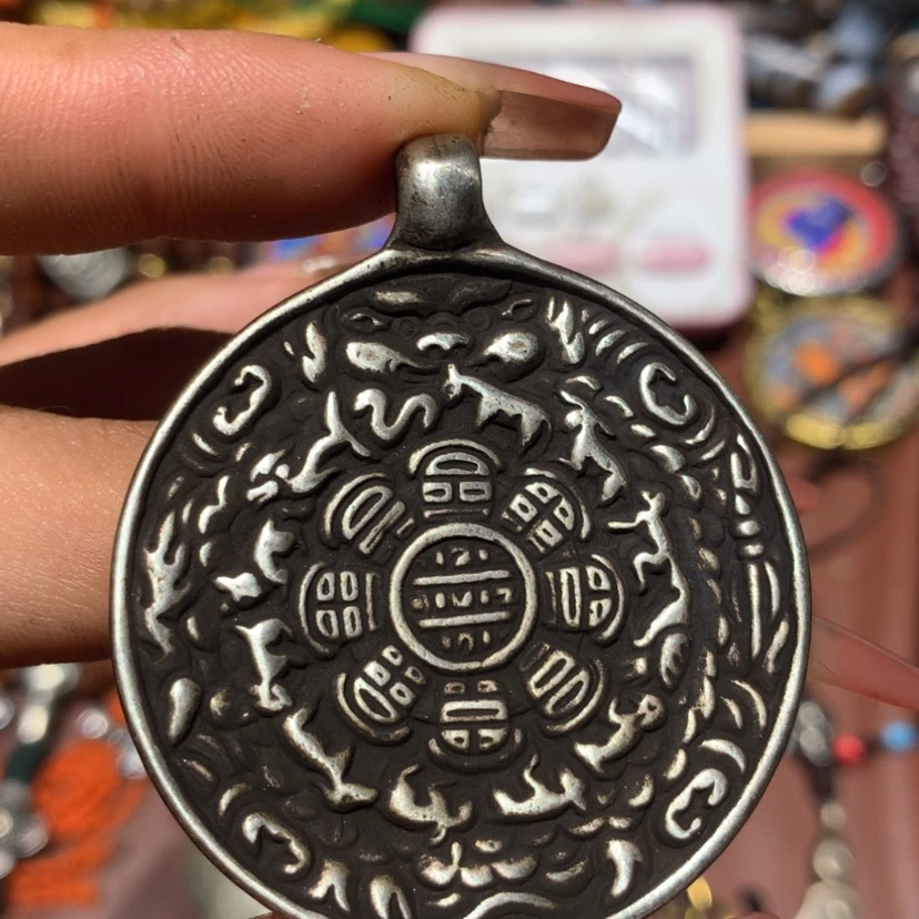 【闪购商品】琉璃颈饰